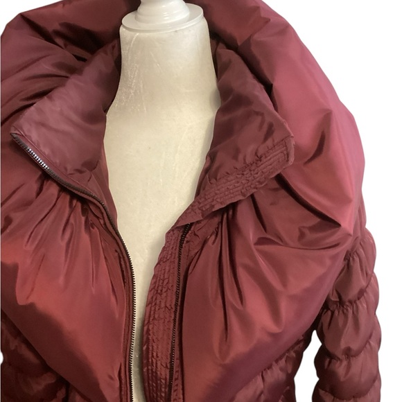 Ciao  Milano Quilted Coat in wine size large - Picture 9 of 9